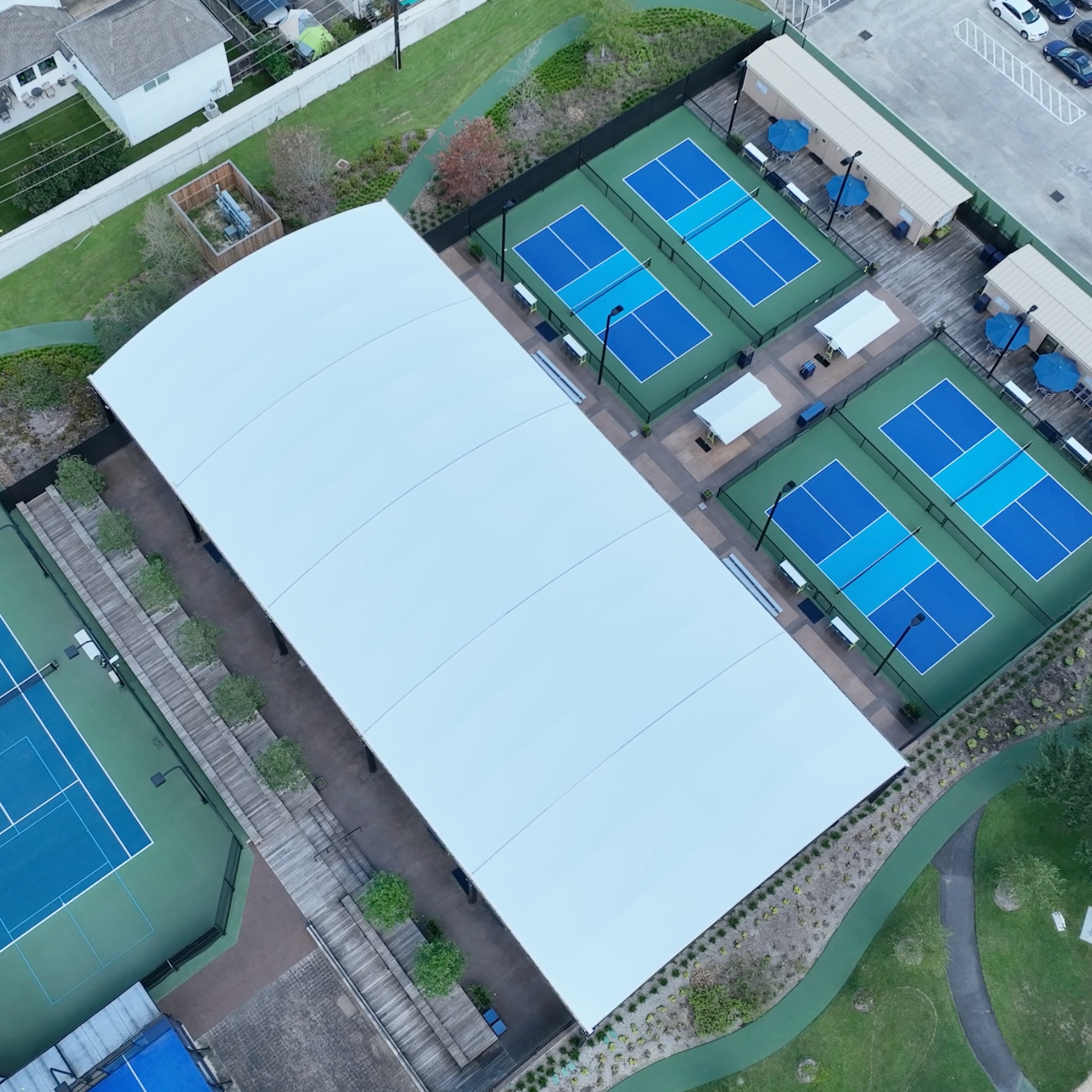 The Houstonian Hotel, shaded pickleball courts, aerial view